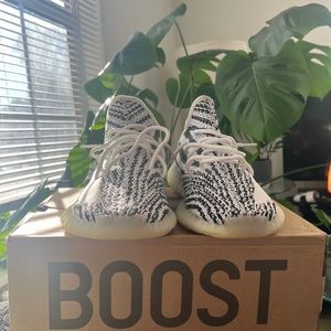 Adidas Yeezy Boost 350 V2 Zebra